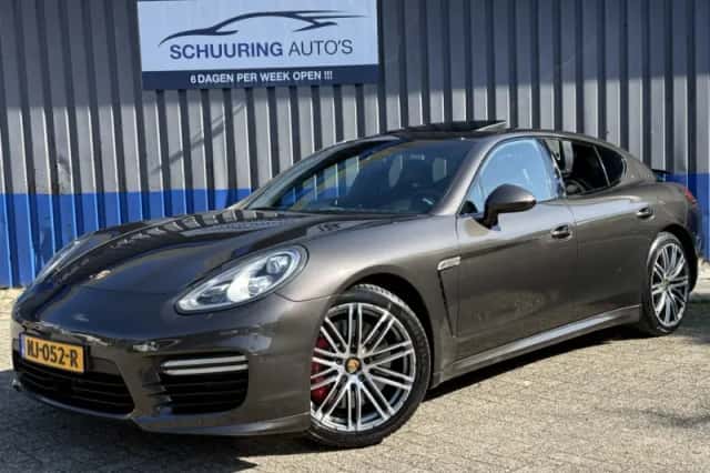 Porsche Panamera (2026) thumbnail 1