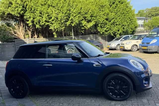 MINI Cooper (2014) thumbnail 5