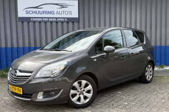 Opel Meriva (2015) thumbnail 1