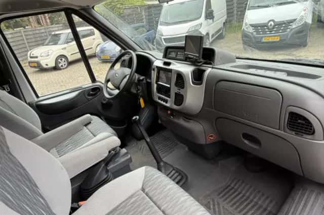 Ford Nugget (2026) thumbnail 6