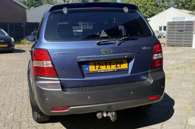 Kia Sorento (2007) thumbnail 6