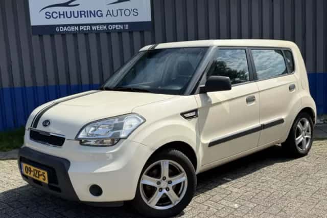 Kia Soul (2009) thumbnail 1