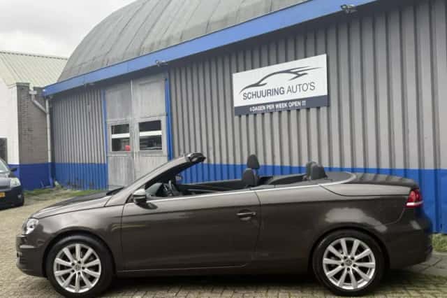 Volkswagen Eos (2012) thumbnail 2