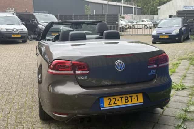 Volkswagen Eos (2012) thumbnail 5