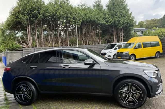 Mercedes-Benz GLC-Klasse Coupé (2021) thumbnail 3