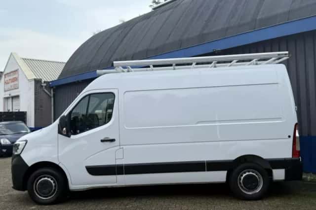 Renault Master (2021) thumbnail 2
