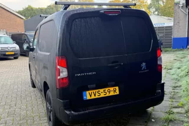 Peugeot Partner (2021) thumbnail 4