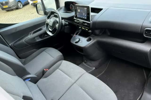 Peugeot Partner (2021) thumbnail 5