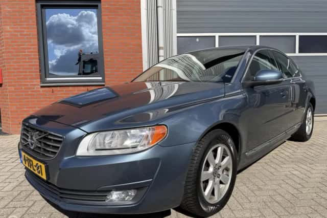 Volvo S80 (2014) thumbnail 2