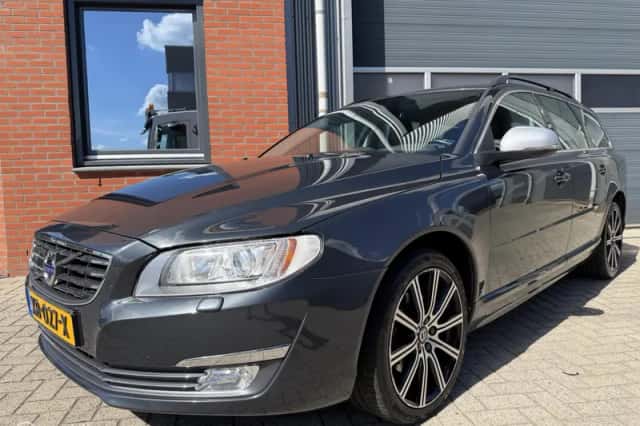 Volvo V70 (2015) thumbnail 2