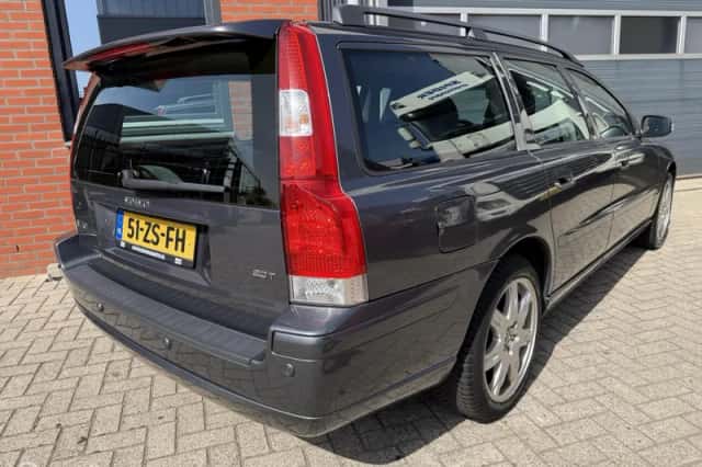 Volvo V70 (2008) thumbnail 3