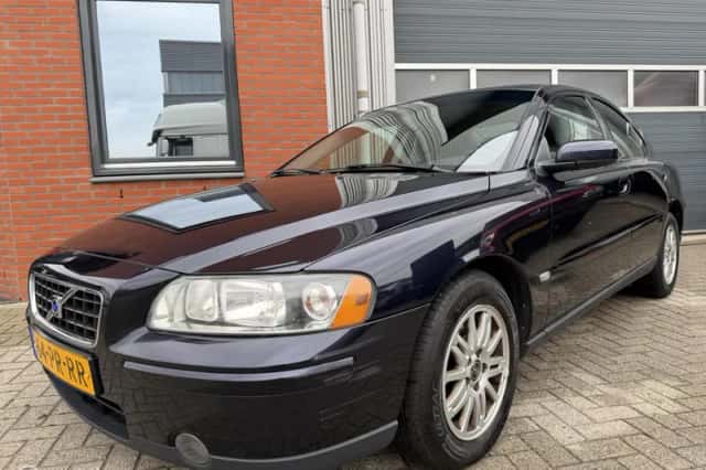 Volvo S60 (2004) thumbnail 2