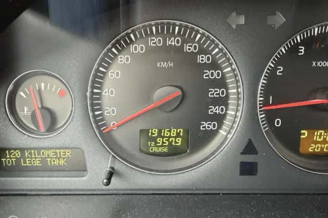 Volvo S60 (2004) thumbnail 6