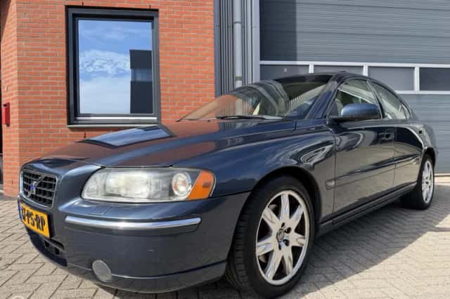 Volvo S60 (2004) thumbnail 2
