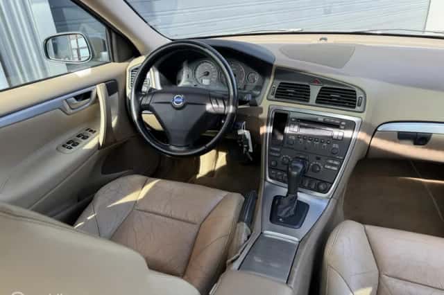 Volvo S60 (2004) thumbnail 5