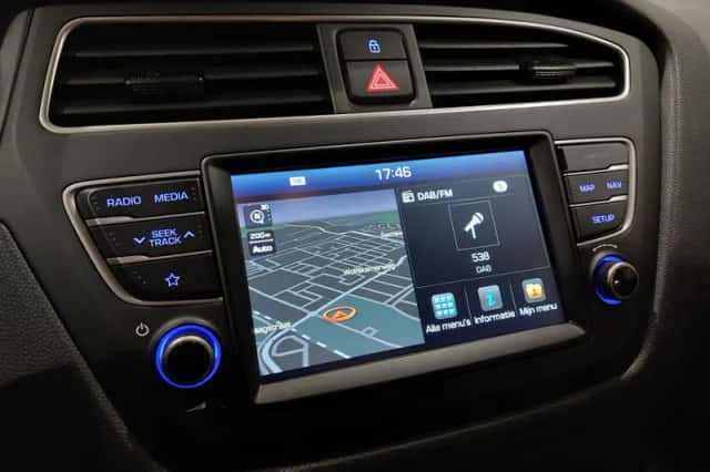 Hyundai i20 (2021) thumbnail 3