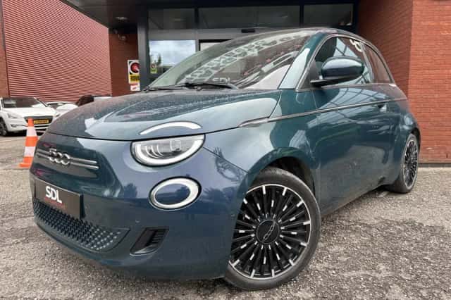 Fiat 500e (2021) thumbnail 2