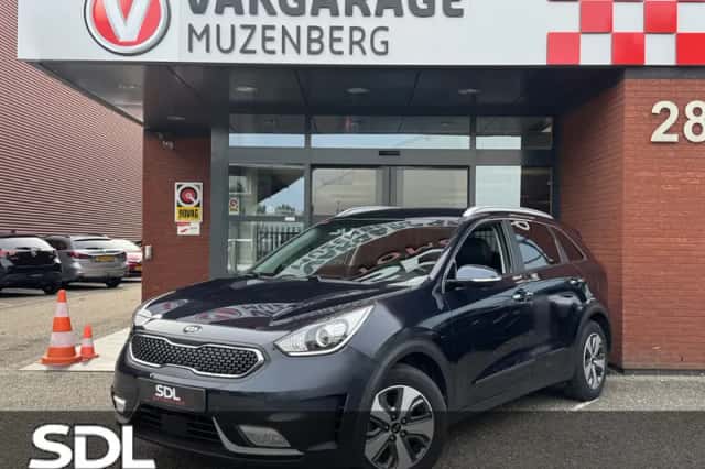 Kia Niro (2017) thumbnail 1