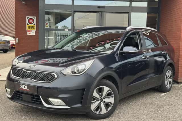 Kia Niro (2017) thumbnail 2