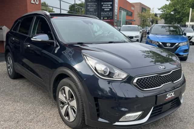 Kia Niro (2017) thumbnail 3