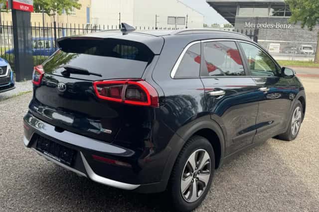 Kia Niro (2017) thumbnail 5