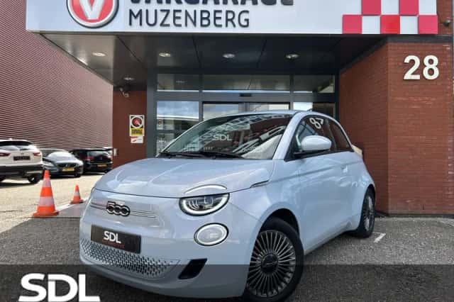 Fiat 500e (2022) thumbnail 1