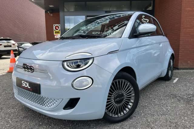 Fiat 500e (2022) thumbnail 2