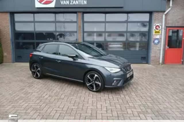 SEAT Ibiza (2023) thumbnail 1