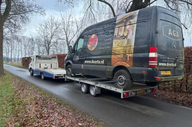 Mercedes-Benz Sprinter (2007) thumbnail 3