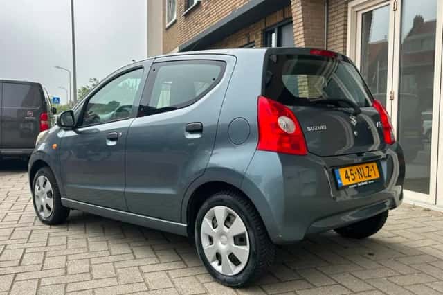 Suzuki Alto (2010) thumbnail 2