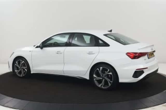 Audi A3 (2022) thumbnail 2