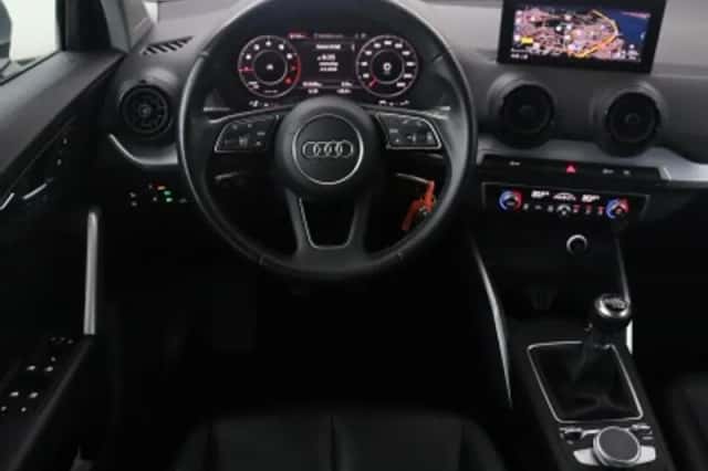Audi Q2 (2017) thumbnail 4