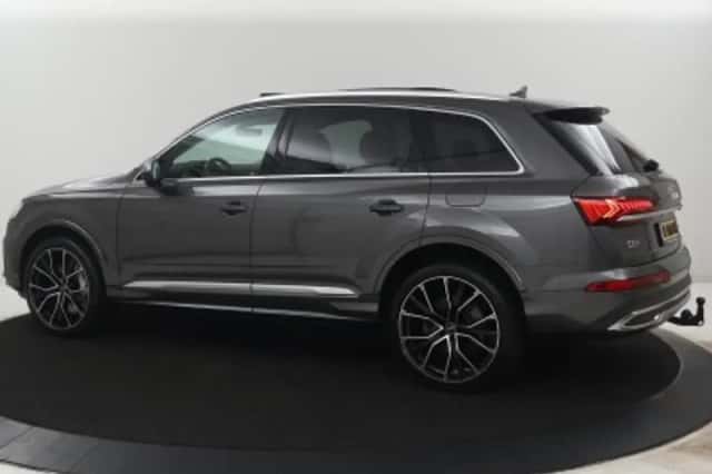 Audi Q7 (2021) thumbnail 2