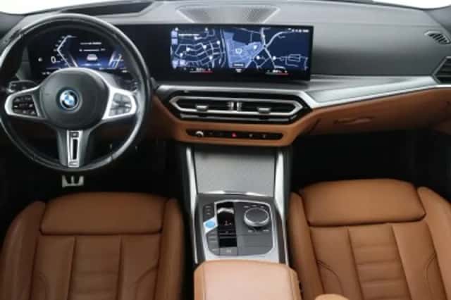 BMW i4 (2023) thumbnail 3