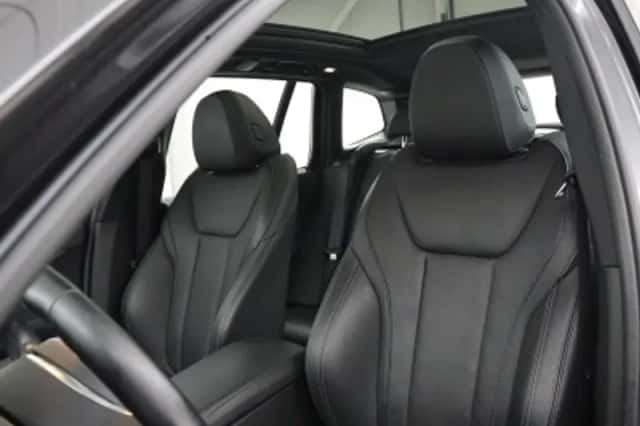 BMW iX3 (2023) thumbnail 5