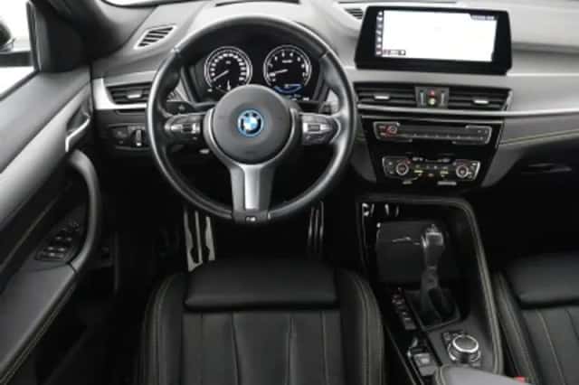 BMW X2 (2023) thumbnail 3