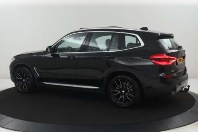 BMW X3 (2019) thumbnail 2