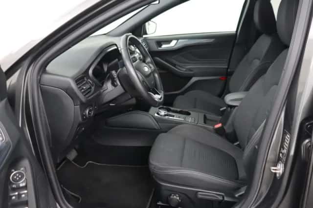 Ford Focus (2020) thumbnail 4