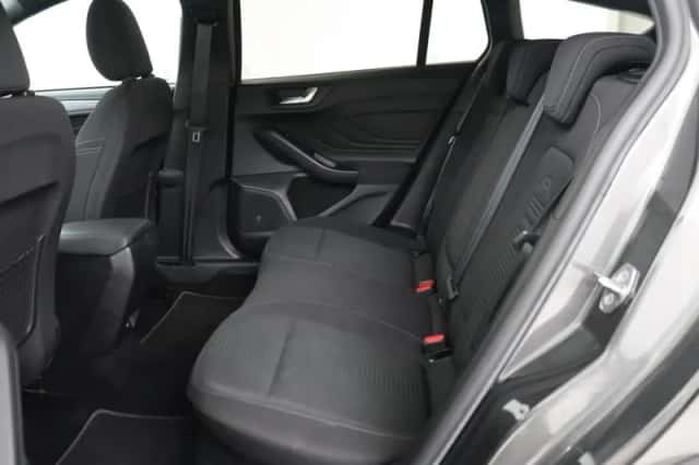 Ford Focus (2020) thumbnail 6