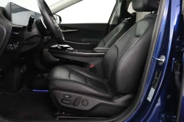 Kia EV6 (2022) thumbnail 5