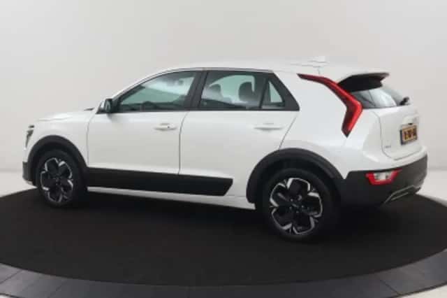 Kia Niro EV (2022) thumbnail 2