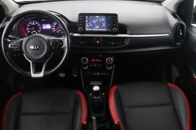 Kia Picanto (2017) thumbnail 3
