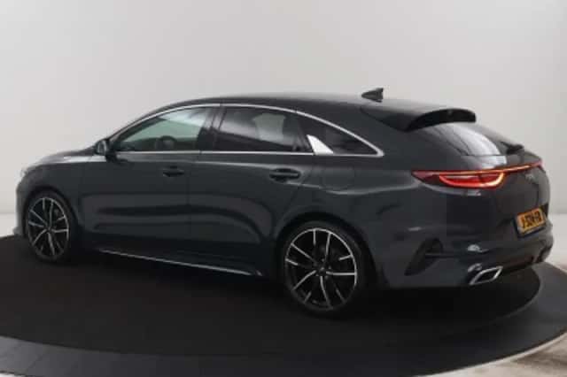 Kia Proceed (2020) thumbnail 2
