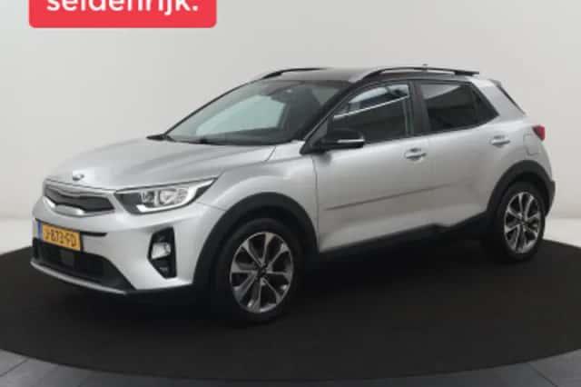 Kia Stonic (2020) thumbnail 1