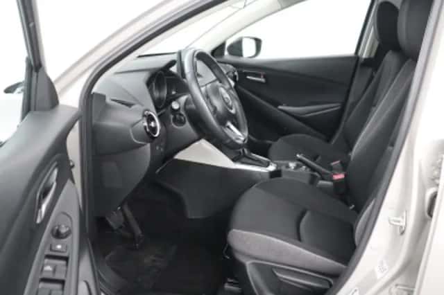 Mazda 2 (2023) thumbnail 4