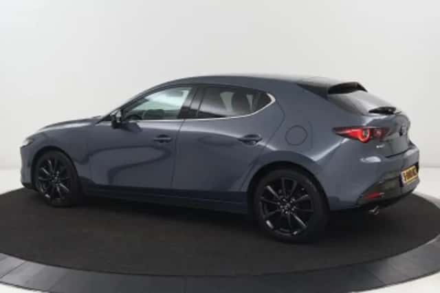 Mazda 3 (2023) thumbnail 2