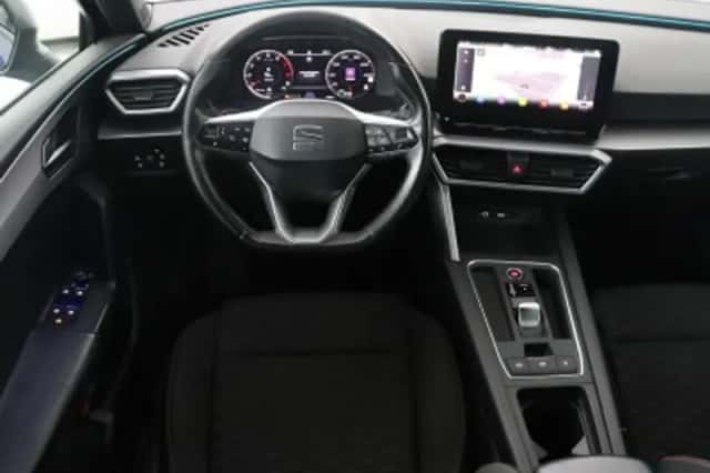 SEAT Leon (2021) thumbnail 3
