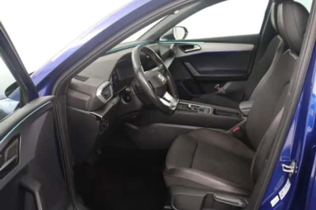 SEAT Leon (2021) thumbnail 4