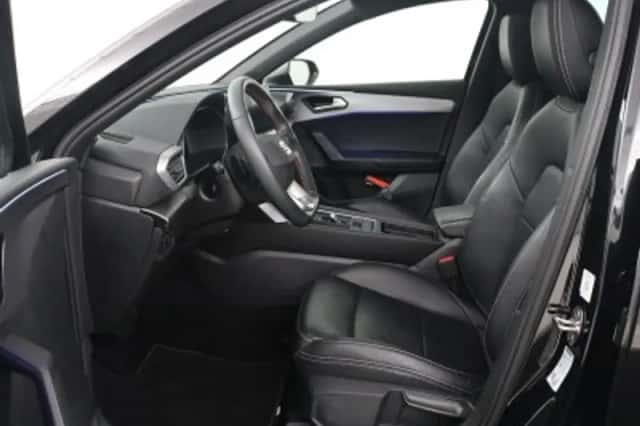 SEAT Leon (2023) thumbnail 5