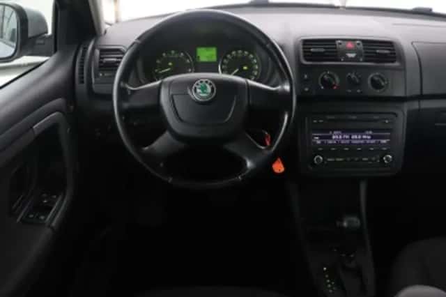 Škoda Fabia (2011) thumbnail 4